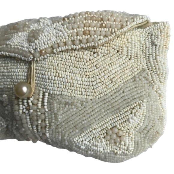 Vintage White Beaded Collectible Dance Coin Purse - Picture 6 of 13